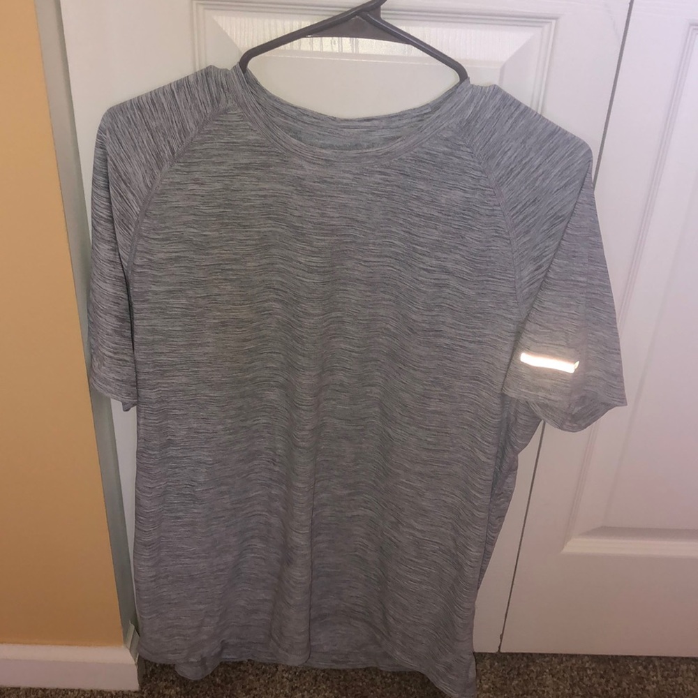 4/$20 Bundle! Old Navy Active Shirt
